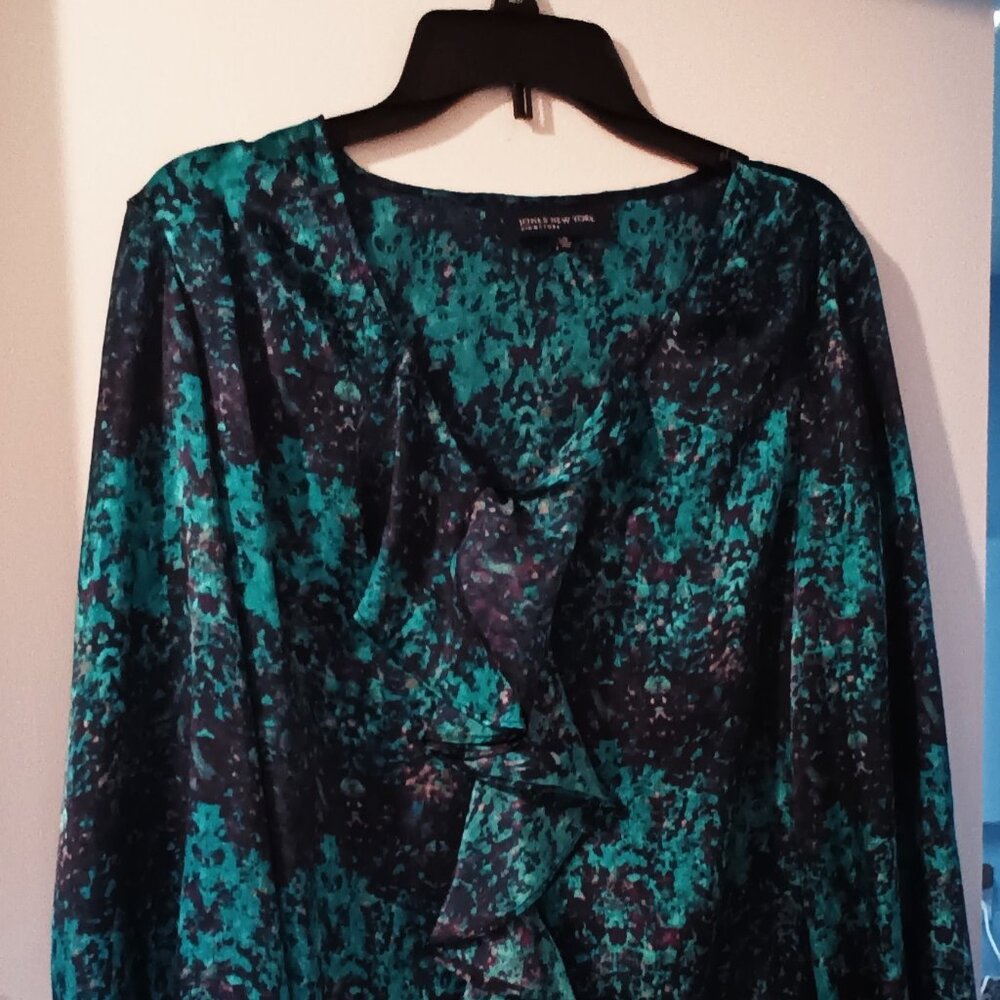 Jones New York Woman's blouse